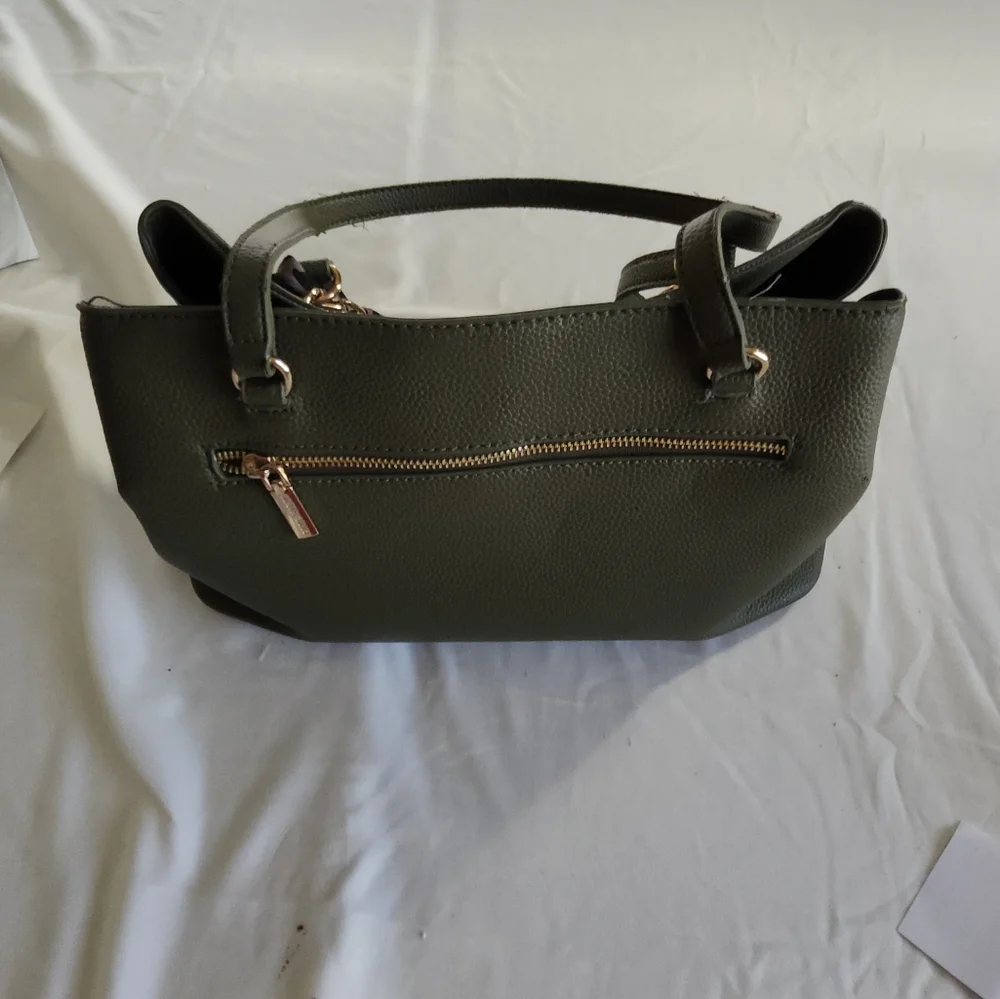 Anne Klein Elegant Green Tote Bag with Gold Chain - Picture 4 of 6